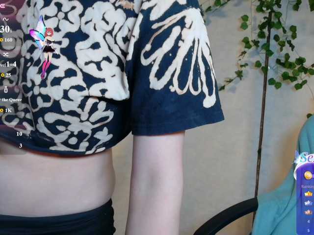 KIKIKrash live cam on BongaCams