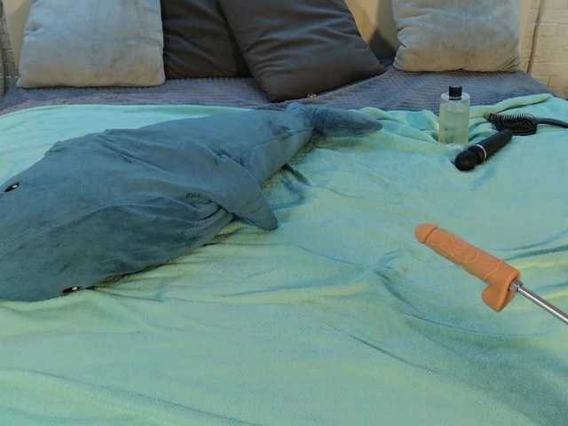 KIKIKrash live webcam show