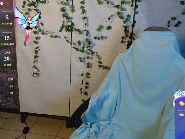 KIKIKrash live cam on BongaCams