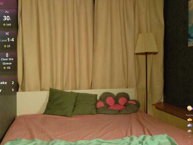 KIKIKrash live cam on BongaCams