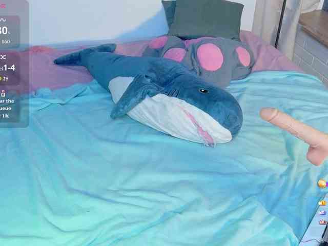 KIKIKrash webcam