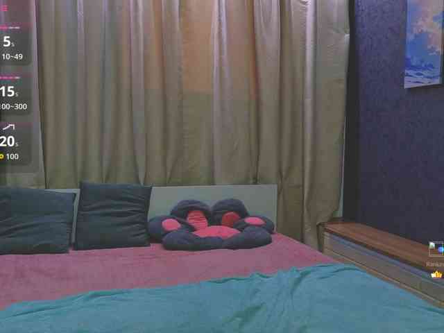 KIKIKrash webcam