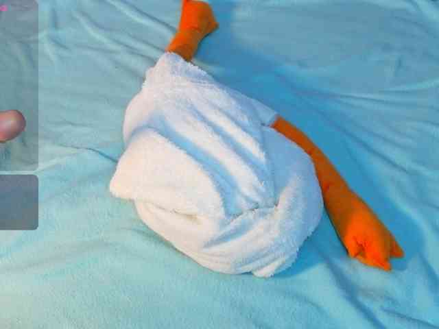 KIKIKrash webcam