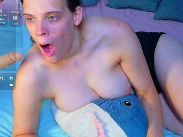 KIKIKrash webcam