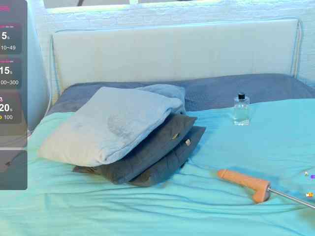 KIKIKrash webcam