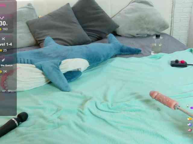 KIKIKrash webcam