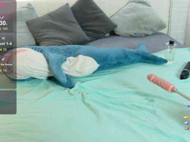 KIKIKrash webcam
