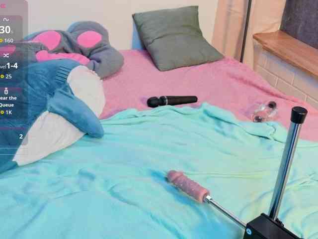 KIKIKrash webcam