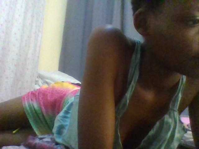 Cynne live cam on BongaCams