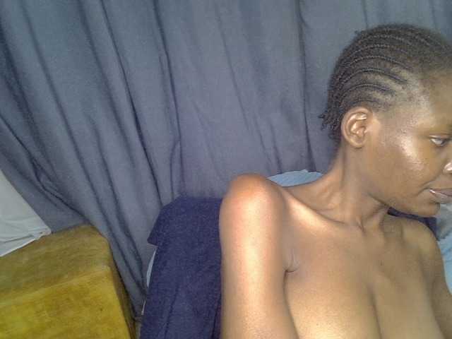 Cynne live cam on BongaCams