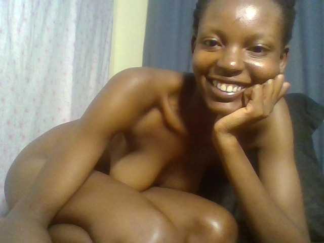 Cynne live cam on BongaCams