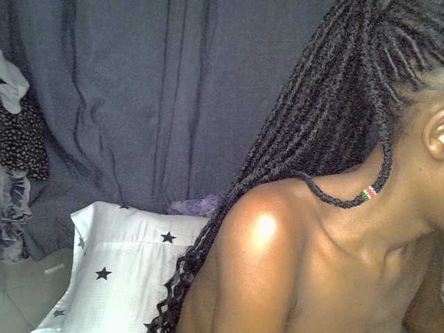 Cynne live cam on BongaCams