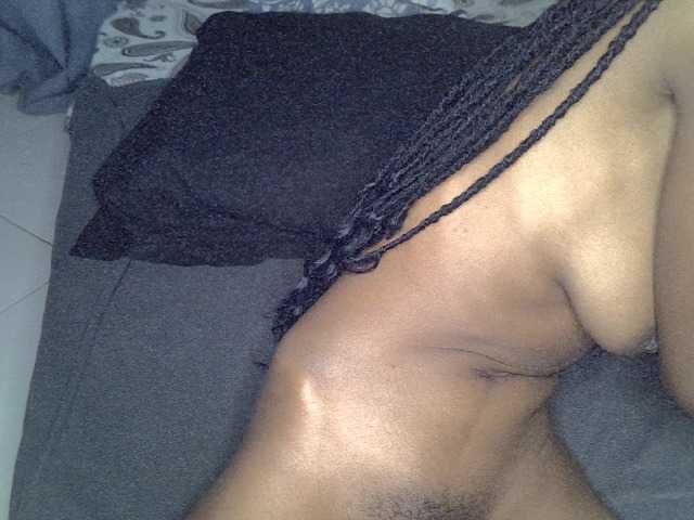Cynne live cam on BongaCams