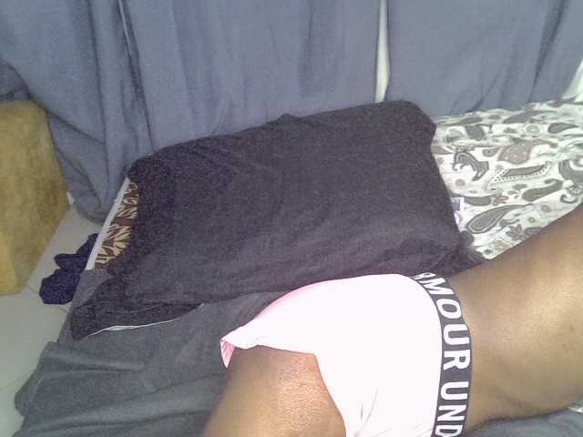 Cynne live cam preview