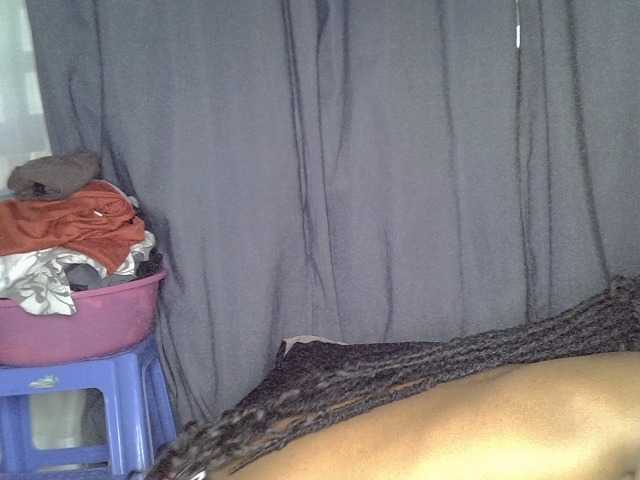Cynne live cam preview
