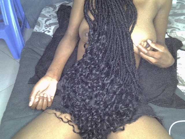 Cynne live cam on BongaCams