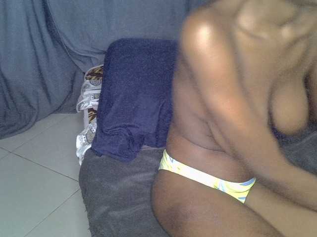 Cynne live cam on BongaCams