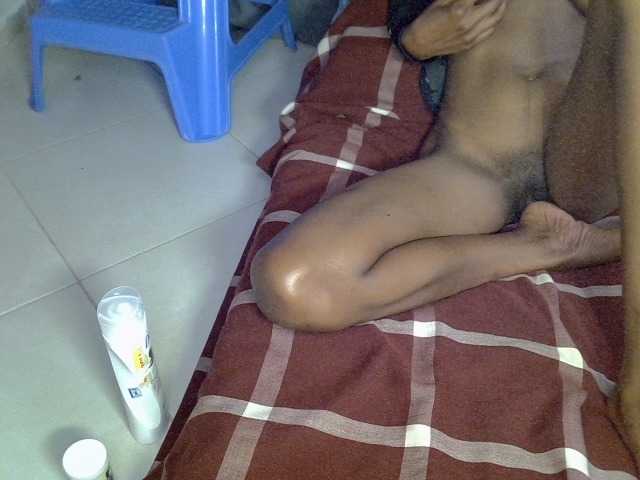 Cynne live webcam show