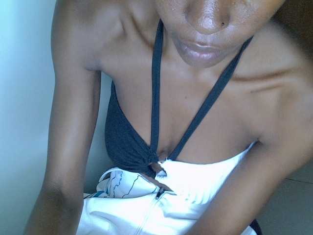 Cynne live cam on BongaCams