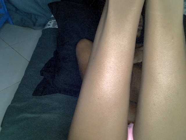 Cynne live cam preview