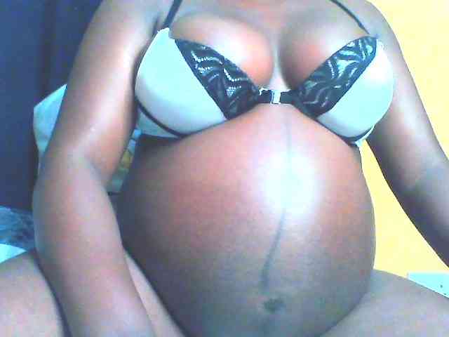 Model: EboniesBelle