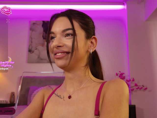 Jelly-beanss's BongaCams show and profile