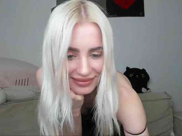 daeneryy webcam