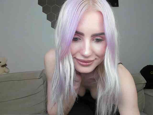 daeneryy webcam