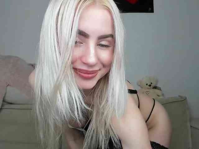 daeneryy webcam