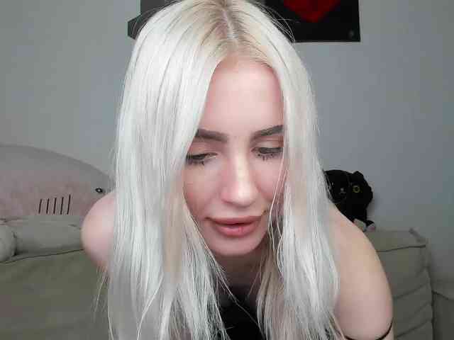 daeneryy webcam