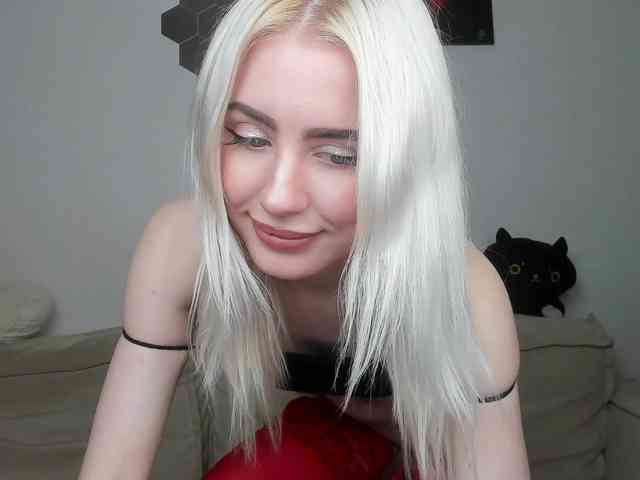 daeneryy Sex Cam Show