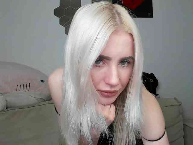 daeneryy webcam