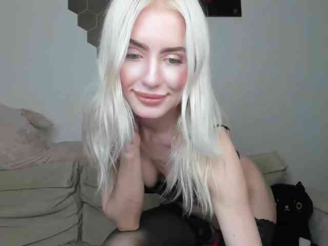 daeneryy webcam