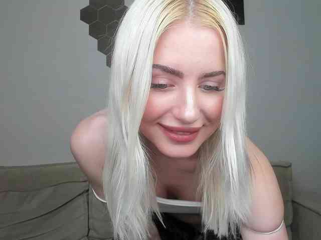 daeneryy webcam