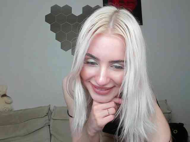daeneryy webcam