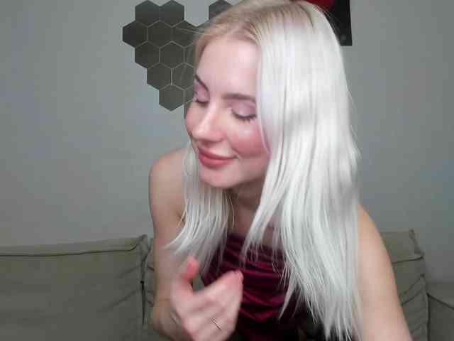 daeneryy webcam
