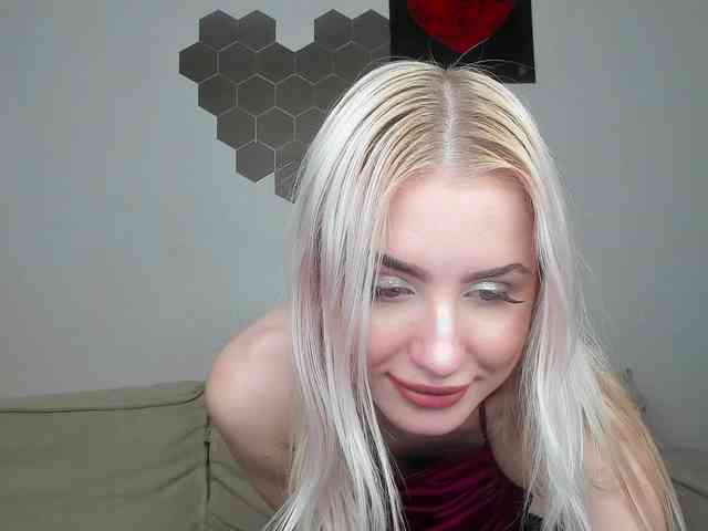 Модель: daeneryy