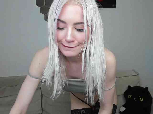 daeneryy webcam