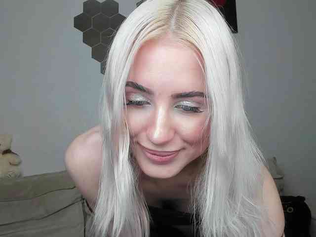 daeneryy webcam