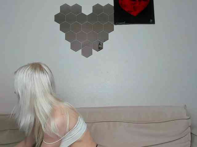 daeneryy webcam