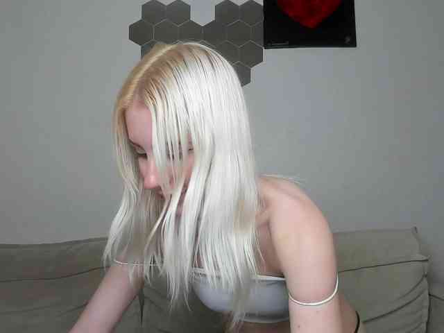 daeneryy webcam
