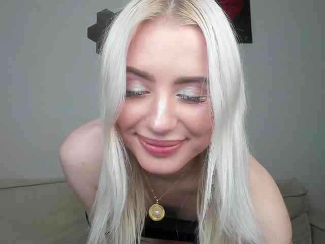 daeneryy webcam