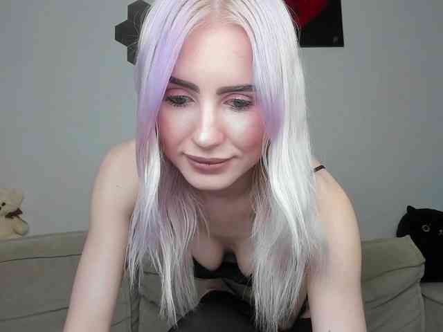 daeneryy webcam