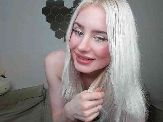 daeneryy webcam