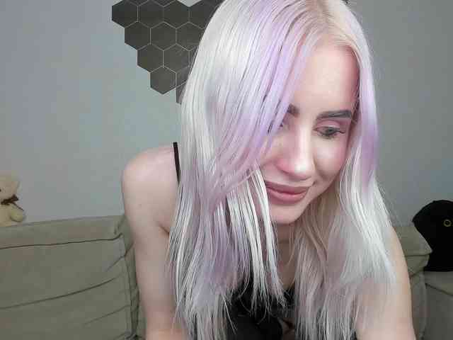 daeneryy webcam