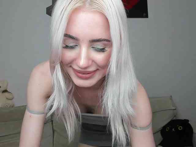 daeneryy webcam