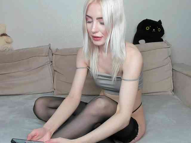 daeneryy webcam