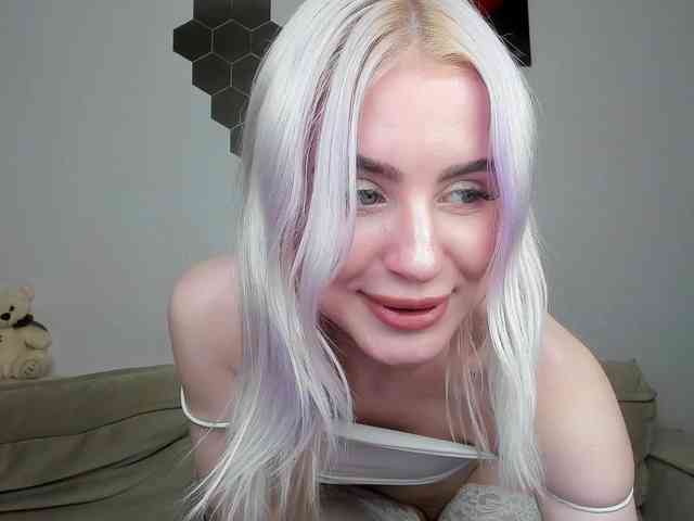 daeneryy webcam