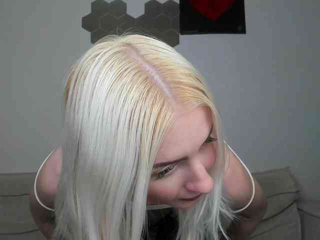 daeneryy webcam