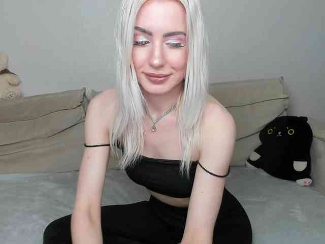 daeneryy webcam